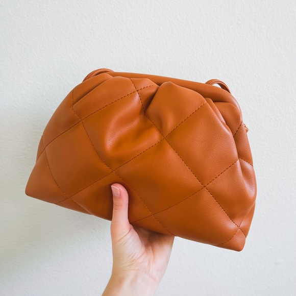 Quilted Clutch Pouch Bag - Picture 3 of 5